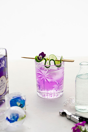 ink gin, food and product photographer gold coast - byron bay, ink gin, husk distillers